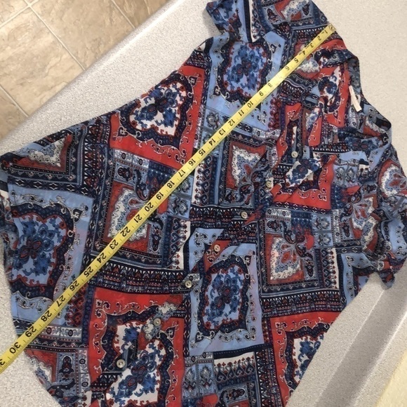 Dress Barn Blouse - Picture 14 of 14